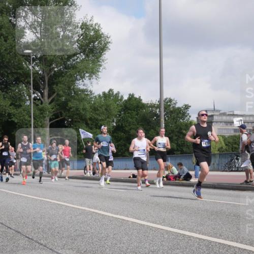 29.06.2025 - hella hamburg halbmarathon Luisa Fischer http://msf.ph/oto/8460504 29.06.2025 09:54:04 Kennedybrücke 19, 4634, 15542, 1538, 14722, 1570, 1903, 1941, 3523, 4999, 5410, 7105, 7363, 7962, 8346, 8871, 9364, 9380, 10375 meine-sportfotos.de