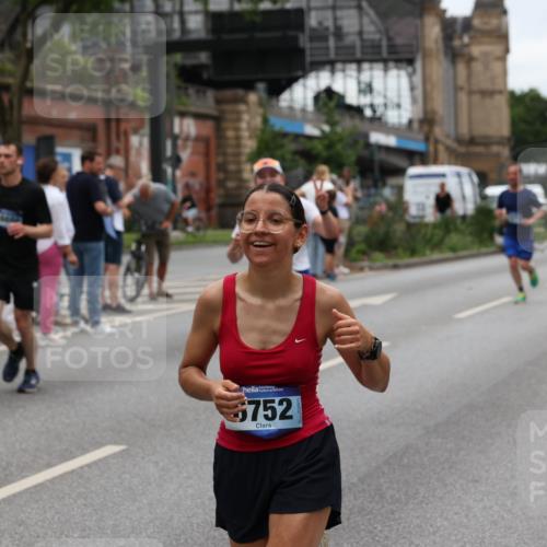 29.06.2025 - hella hamburg halbmarathon Yannick Fuchs http://msf.ph/oto/8460522 29.06.2025 10:56:41 20KM 1114, 1194, 1212, 1432, 1531, 1573, 1674, 1851, 2447, 2911, 3001, 3740, 4511, 6311, 6602, 6752, 7453, 7869, 8045, 8068, 8624, 8730, 11180, 12008, 12156, 12286, 13498, 13874, 14348, 14677, 16654, 16688, 17096, 17119, 17142, 18382, 18530 meine-sportfotos.de