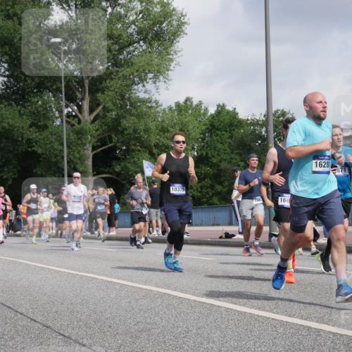 29.06.2025 - hella hamburg halbmarathon Luisa Fischer http://msf.ph/oto/8460589 29.06.2025 09:54:07 Kennedybrücke 11714, 10375, 7962, 166, 16281, 871, 1570, 1903, 1920, 4297, 4999, 5410, 7092, 7105, 7363, 7962, 8346, 8871, 9114, 9364, 10375, 10669 meine-sportfotos.de
