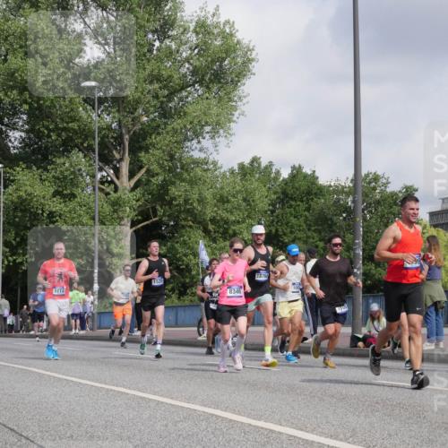 29.06.2025 - hella hamburg halbmarathon Luisa Fischer http://msf.ph/oto/8460648 29.06.2025 09:54:11 Kennedybrücke 9114, 7092, 1520, 8346, 18764, 1896, 1093, 93, 1570, 1903, 1920, 4297, 4999, 7092, 7105, 7363, 7962, 8346, 8871, 9114, 9364, 10375, 10480, 10669 meine-sportfotos.de