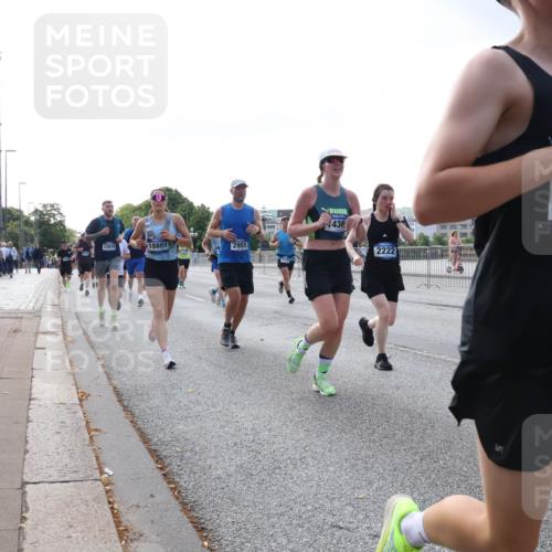 29.06.2025 - hella hamburg halbmarathon Lena Gebhardt http://msf.ph/oto/8460672 29.06.2025 09:54:47 Lombardsbrücke 12670, 18801, 2955, 9710, 436, 2222, 1837, 1226, 1171, 1342, 1549, 1817, 1942, 2020, 2222, 2367, 2442, 2470, 2561, 2592, 2596, 2670, 2816, 2889, 2955, 3208, 3209, 3562, 4017, 4816, 4832, 5020, 5399, 5447, 5705, 5706, 5884, 6266, 6290, 6389, 6630, 6723, 6819, 6923, 6978, 6991, 7087, 7274, 7335, 7709, 7908, 8117, 8142, 8374, 8482, 8487, 8576, 8657, 8698, 8916, 8981, 9038, 9051, 9093, 9476, 9661, 9710, 9815, 9924, 10057, 10237, 11333 meine-sportfotos.de