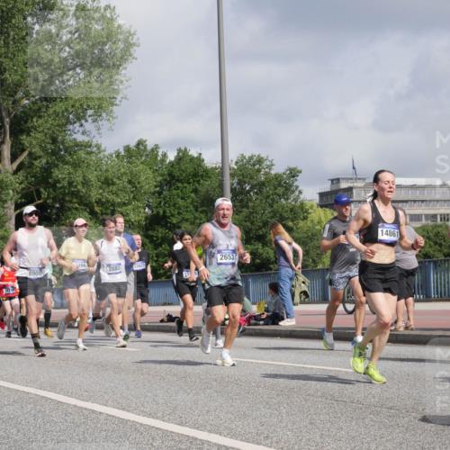 29.06.2025 - hella hamburg halbmarathon Luisa Fischer http://msf.ph/oto/8460687 29.06.2025 09:54:25 Kennedybrücke 772, 164, 8900, 2880, 12623, 15, 2653, 14861, 18399, 1312, 1353, 2653, 2880, 3437, 3697, 4991, 5014, 5129, 5987, 6490, 6770, 8074, 8359, 8900, 9358, 9659, 10319 meine-sportfotos.de