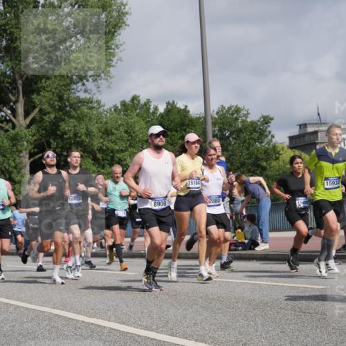 29.06.2025 - hella hamburg halbmarathon Luisa Fischer http://msf.ph/oto/8460717 29.06.2025 09:54:26 Kennedybrücke 8, 18772, 5014, 343, 8900, 5129, 15164, 2880, 15935, 15932, 1312, 1353, 2653, 2880, 3437, 3697, 4991, 5014, 5129, 5987, 6490, 6770, 8074, 8359, 8900, 9358, 9659, 10319 meine-sportfotos.de