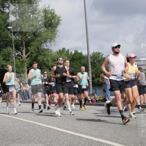 29.06.2025 - hella hamburg halbmarathon Luisa Fischer http://msf.ph/oto/8460747 29.06.2025 09:54:27 Kennedybrücke 8074, 5014, 8772, 5129, 8900, 5164, 1593, 1312, 1353, 2653, 2880, 3437, 3697, 4991, 5014, 5129, 5987, 6490, 6770, 8074, 8359, 8900, 9358, 9659, 10319 meine-sportfotos.de