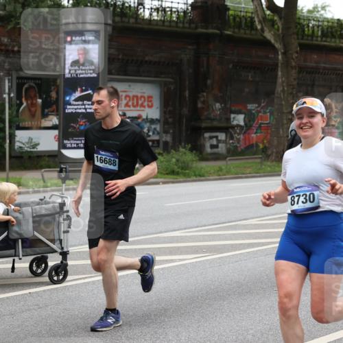 29.06.2025 - hella hamburg halbmarathon Yannick Fuchs http://msf.ph/oto/8460768 29.06.2025 10:56:42 20KM 1114, 1194, 1212, 1432, 1531, 1573, 1674, 1851, 2447, 2911, 3001, 3740, 4511, 6311, 6602, 6752, 7453, 7869, 8045, 8068, 8624, 8730, 11180, 11310, 12008, 12156, 12286, 12571, 13498, 13874, 14348, 14677, 16654, 16688, 17096, 17119, 17142, 18382, 18530 meine-sportfotos.de