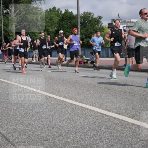 29.06.2025 - hella hamburg halbmarathon Luisa Fischer http://msf.ph/oto/8460844 29.06.2025 09:54:31 Kennedybrücke 170, 3697, 17911, 15185, 1773, 9659, 183, 312, 1312, 1353, 1569, 1763, 2880, 3437, 3697, 5014, 5047, 5129, 5690, 5987, 6770, 8074, 9358, 9659 meine-sportfotos.de
