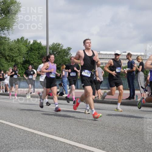29.06.2025 - hella hamburg halbmarathon Luisa Fischer http://msf.ph/oto/8460873 29.06.2025 09:54:33 Kennedybrücke 15185, 17911, 18356, 3697, 17016, 10978, 14000, 1312, 1353, 1569, 1763, 3437, 3697, 5047, 5690, 5987, 6700, 9547, 9659 meine-sportfotos.de
