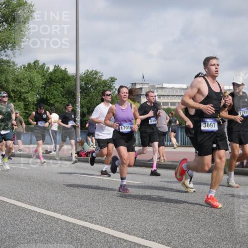 29.06.2025 - hella hamburg halbmarathon Luisa Fischer http://msf.ph/oto/8460880 29.06.2025 09:54:34 Kennedybrücke 10978, 1830, 14000, 1569, 18356, 17911, 17016, 3697, 1312, 1353, 1569, 1763, 3697, 5047, 5690, 5987, 6700, 9547, 9659 meine-sportfotos.de