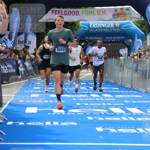 29.06.2025 - hella hamburg halbmarathon Strokosch-Dieckow http://msf.ph/oto/8460972 29.06.2025 10:34:23 Ziel 1002, 1644, 5550, 6305, 7534, 9686, 13618, 14784, 16417, 18099 meine-sportfotos.de