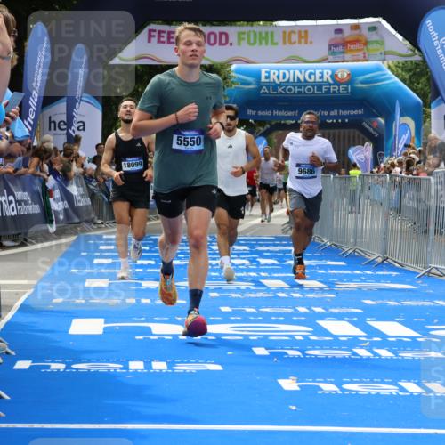 29.06.2025 - hella hamburg halbmarathon Strokosch-Dieckow http://msf.ph/oto/8461083 29.06.2025 10:34:24 Ziel 1002, 1644, 5550, 6305, 7534, 9686, 13618, 14784, 16417, 18099 meine-sportfotos.de