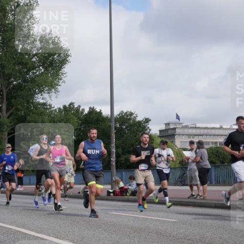 29.06.2025 - hella hamburg halbmarathon Luisa Fischer http://msf.ph/oto/8461277 29.06.2025 09:54:50 Kennedybrücke 17926, 15233, 7710, 17159, 14462, 1069, 2013, 8564, 1057, 1604, 3305, 3618, 4565, 4871, 5231, 5336, 6373, 6711, 7185, 7710, 8564, 9444, 10493, 10691 meine-sportfotos.de