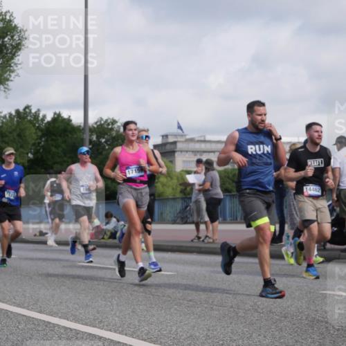 29.06.2025 - hella hamburg halbmarathon Luisa Fischer http://msf.ph/oto/8461316 29.06.2025 09:54:52 Kennedybrücke 17929, 10, 17159, 14462, 1057, 1604, 3305, 4565, 4871, 4915, 5336, 6373, 6711, 7185, 7710, 8564, 8852, 9444, 10493, 10691 meine-sportfotos.de
