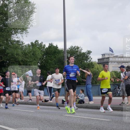 29.06.2025 - hella hamburg halbmarathon Luisa Fischer http://msf.ph/oto/8461597 29.06.2025 09:54:58 Kennedybrücke 2365, 11679, 49159, 16592, 6373, 11495, 8852, 13269, 18489, 1139, 1169, 1512, 1604, 3305, 4915, 5007, 5011, 5336, 6373, 6711, 8852, 9444, 10493, 10741 meine-sportfotos.de