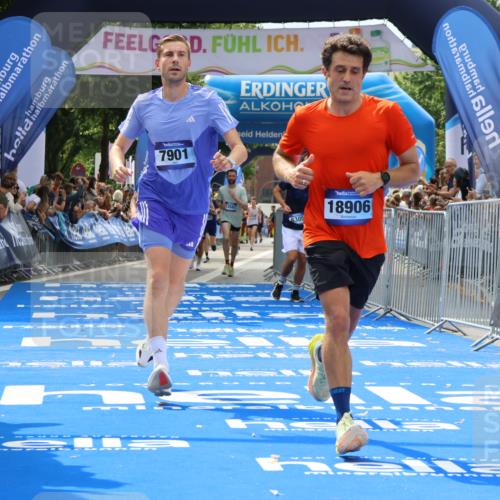 29.06.2025 - hella hamburg halbmarathon Strokosch-Dieckow http://msf.ph/oto/8461631 29.06.2025 10:34:12 Ziel 1080, 3005, 7884, 7901, 9376, 11202, 13066, 14784, 17751, 18906 meine-sportfotos.de