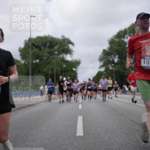 29.06.2025 - hella hamburg halbmarathon Luisa Fischer http://msf.ph/oto/8461768 29.06.2025 10:39:22 Kennedybrücke 17868, 1036, 1036, 1102, 1183, 1284, 3243, 3741, 3990, 4902, 4937, 5012, 5240, 6896, 7927, 10119, 10336, 10341 meine-sportfotos.de