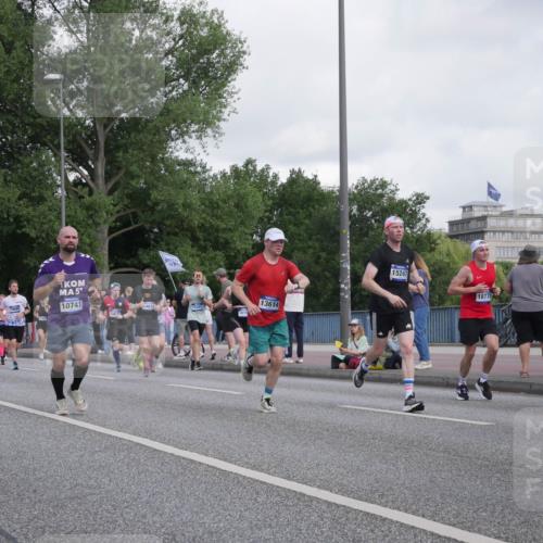 29.06.2025 - hella hamburg halbmarathon Luisa Fischer http://msf.ph/oto/8461956 29.06.2025 09:55:06 Kennedybrücke 1, 5, 10741, 19, 481, 15301, 18639, 13614, 15247, 18775, 1139, 1169, 1220, 1512, 5007, 5011, 7432, 7961, 10099, 10251, 10741 meine-sportfotos.de