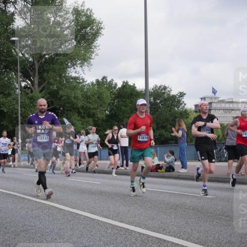 29.06.2025 - hella hamburg halbmarathon Luisa Fischer http://msf.ph/oto/8461974 29.06.2025 09:55:07 Kennedybrücke 1, 5, 10741, 13614, 14813, 15301, 15247, 1877, 1139, 1220, 1512, 4080, 5011, 7432, 7865, 7961, 10099, 10251, 10741 meine-sportfotos.de