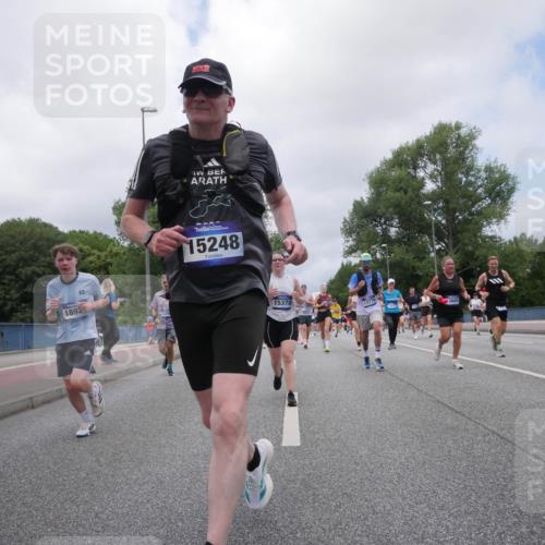 29.06.2025 - hella hamburg halbmarathon Luisa Fischer http://msf.ph/oto/8462176 29.06.2025 10:39:34 Kennedybrücke 1892, 15248, 15370, 14779, 3805, 1224, 4937, 5171, 5246, 5747, 5919, 8530, 9229, 9295, 9694, 9701 meine-sportfotos.de