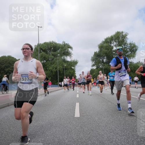 29.06.2025 - hella hamburg halbmarathon Luisa Fischer http://msf.ph/oto/8462207 29.06.2025 10:39:35 Kennedybrücke 15370, 15077, 14779, 3805, 1224, 5171, 5246, 5747, 5919, 8530, 9229, 9295, 9694, 9701 meine-sportfotos.de