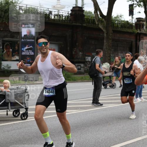 29.06.2025 - hella hamburg halbmarathon Yannick Fuchs http://msf.ph/oto/8462254 29.06.2025 10:56:51 20KM 1114, 1126, 1194, 1212, 1420, 1427, 1531, 1674, 1851, 2447, 2582, 2683, 2911, 3001, 3182, 3248, 3625, 3740, 4389, 4511, 4538, 5708, 5763, 6311, 6602, 6752, 6966, 7453, 7869, 8068, 8176, 8721, 8730, 9306, 11180, 11310, 12004, 12008, 12286, 12571, 12836, 12978, 13739, 13874, 13939, 14348, 14677, 14917, 16420, 16540, 17045, 17096, 17119, 17142, 17818, 18382, 18530 meine-sportfotos.de