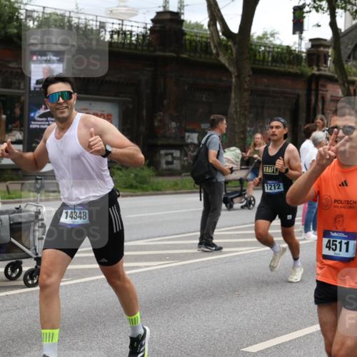 29.06.2025 - hella hamburg halbmarathon Yannick Fuchs http://msf.ph/oto/8462285 29.06.2025 10:56:51 20KM 1114, 1126, 1194, 1212, 1420, 1427, 1531, 1674, 1851, 2447, 2582, 2683, 2911, 3001, 3182, 3248, 3625, 3740, 4389, 4511, 4538, 5708, 5763, 6311, 6602, 6752, 6966, 7453, 7869, 8068, 8176, 8721, 8730, 9306, 11180, 11310, 12004, 12008, 12286, 12571, 12836, 12978, 13739, 13874, 13939, 14348, 14677, 14917, 16420, 16540, 17045, 17096, 17119, 17142, 17818, 18382, 18530 meine-sportfotos.de