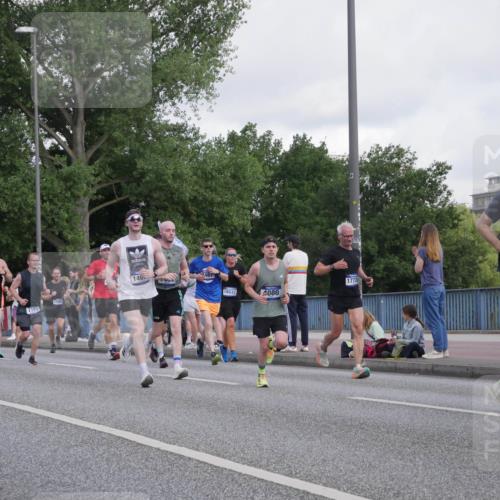 29.06.2025 - hella hamburg halbmarathon Luisa Fischer http://msf.ph/oto/8462379 29.06.2025 09:55:16 Kennedybrücke 5477, 7067, 15808, 146, 467, 18637, 4080, 7191, 17720, 10099, 1220, 1415, 2233, 3109, 3124, 4080, 4497, 4691, 5477, 7067, 7191, 7432, 7451, 7865, 8467, 10099, 10251, 10796 meine-sportfotos.de