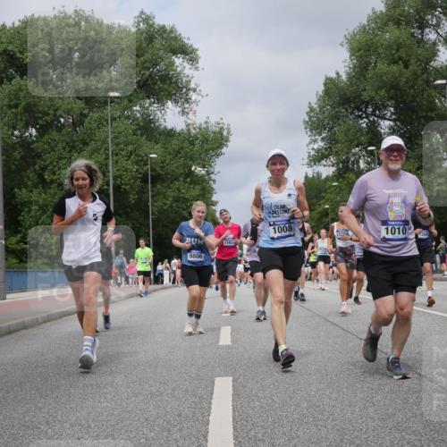 29.06.2025 - hella hamburg halbmarathon Luisa Fischer http://msf.ph/oto/8462703 29.06.2025 10:39:51 Kennedybrücke 1008, 15568, 1163, 9806, 3445, 1010, 1889, 1008, 1010, 3401, 3699, 3895, 4245, 5809, 6184, 6359, 7632, 8581, 9432, 9806, 10123, 10487, 10531, 10577 meine-sportfotos.de