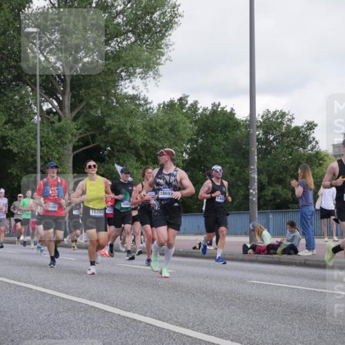 29.06.2025 - hella hamburg halbmarathon Luisa Fischer http://msf.ph/oto/8462742 29.06.2025 09:55:25 Kennedybrücke 849, 1613, 1343, 15280, 7846, 18982, 1869, 1468, 18920, 1070, 1468, 1613, 1782, 3098, 3109, 3124, 4497, 4691, 5476, 5477, 7325, 7599, 7843, 9081, 10000, 10750, 10796 meine-sportfotos.de