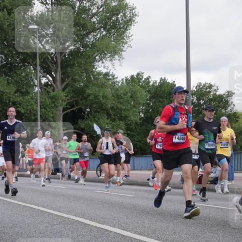 29.06.2025 - hella hamburg halbmarathon Luisa Fischer http://msf.ph/oto/8462863 29.06.2025 09:55:27 Kennedybrücke 19128, 10000, 18765, 8107, 1134, 1784, 14849, 5476, 18982, 15894, 1528, 1070, 1468, 1613, 1782, 3098, 3928, 4497, 4691, 4981, 5476, 6152, 6716, 7005, 7325, 7599, 7843, 8664, 9081, 9540, 10000, 10750, 10796 meine-sportfotos.de