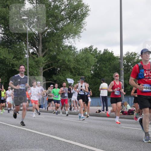 29.06.2025 - hella hamburg halbmarathon Luisa Fischer http://msf.ph/oto/8462883 29.06.2025 09:55:28 Kennedybrücke 19128, 10000, 070, 8765, 1134, 3098, 18107, 25, 17846, 4849, 18982, 5894, 1070, 1468, 1613, 1782, 3098, 3917, 3928, 4497, 4981, 5476, 6152, 6716, 7005, 7093, 7325, 7599, 7843, 8664, 8694, 9081, 9540, 10000, 10750 meine-sportfotos.de