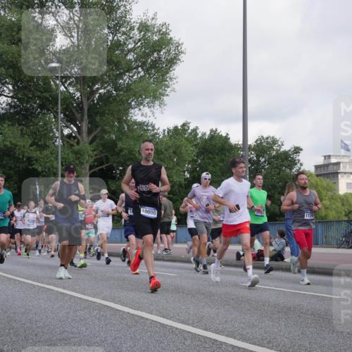 29.06.2025 - hella hamburg halbmarathon Luisa Fischer http://msf.ph/oto/8463048 29.06.2025 09:55:31 Kennedybrücke 4981, 16414, 10000, 30, 1134, 1012, 1070, 1468, 1613, 1782, 2189, 3021, 3098, 3917, 3928, 4277, 4933, 4981, 5476, 5682, 6152, 6716, 7005, 7093, 7325, 7599, 7843, 8145, 8664, 8694, 8722, 9081, 9213, 9538, 9540, 10000, 10750 meine-sportfotos.de