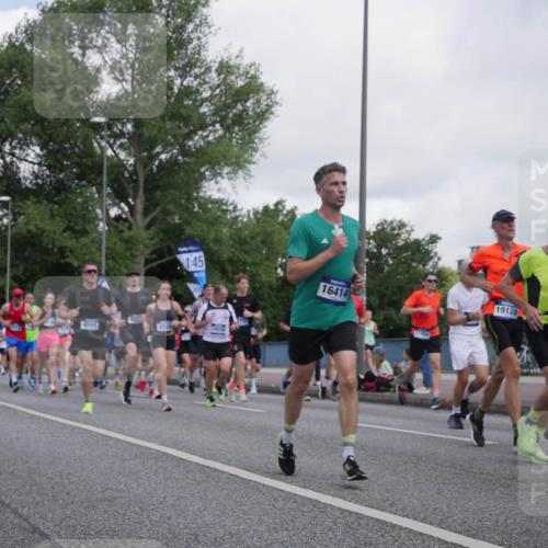 29.06.2025 - hella hamburg halbmarathon Luisa Fischer http://msf.ph/oto/8463188 29.06.2025 09:55:34 Kennedybrücke 4981, 3926, 1, 45, 16414, 19128, 1070, 1012, 1070, 1613, 1735, 1782, 2048, 2189, 2590, 2970, 3021, 3098, 3304, 3907, 3917, 3928, 4277, 4933, 4981, 5682, 6152, 6716, 7005, 7093, 7325, 7599, 7843, 8145, 8664, 8694, 8722, 9081, 9213, 9538, 9540, 10000, 10208, 10313, 10750 meine-sportfotos.de