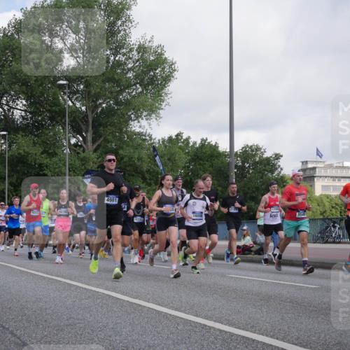29.06.2025 - hella hamburg halbmarathon Luisa Fischer http://msf.ph/oto/8463238 29.06.2025 09:55:35 Kennedybrücke 9213, 12783, 18887, 4981, 16058, 15133, 2189, 12966, 11469, 9540, 1012, 1070, 1613, 1735, 1782, 2048, 2189, 2590, 2970, 3021, 3098, 3304, 3907, 3917, 3928, 4277, 4933, 4981, 5682, 6152, 6716, 7005, 7093, 7325, 7599, 8145, 8664, 8694, 8722, 9081, 9213, 9232, 9374, 9538, 9540, 10000, 10208, 10313, 10750 meine-sportfotos.de