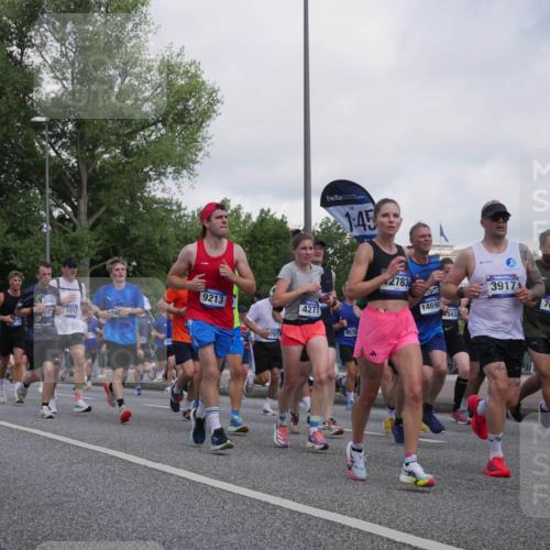 29.06.2025 - hella hamburg halbmarathon Luisa Fischer http://msf.ph/oto/8463386 29.06.2025 09:55:38 Kennedybrücke 173, 13403, 1012, 9213, 7977, 4277, 1, 45, 9538, 2783, 14690, 8437, 3917, 7093, 10216, 15, 1012, 1735, 2048, 2189, 2590, 2970, 3021, 3304, 3907, 3917, 3928, 4277, 4933, 4981, 5623, 5682, 6152, 6716, 7005, 7093, 7599, 7765, 8145, 8664, 8694, 8704, 8722, 9213, 9232, 9374, 9534, 9538, 9540, 10208, 10246, 10313, 10750 meine-sportfotos.de