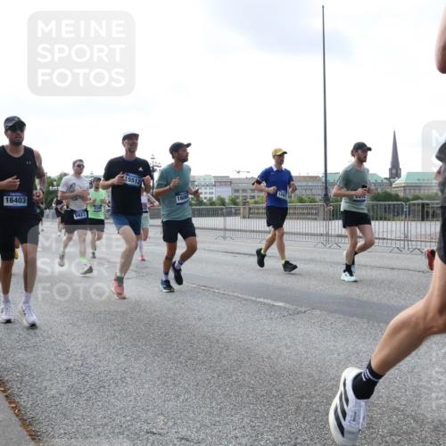 29.06.2025 - hella hamburg halbmarathon Lena Gebhardt http://msf.ph/oto/8463468 29.06.2025 09:55:00 Lombardsbrücke 16403, 6923, 15512, 1606, 1200, 1817, 1942, 2222, 2274, 2367, 2442, 2470, 2561, 2592, 2596, 2670, 2816, 2955, 3208, 3209, 3258, 4121, 4832, 5399, 5447, 5638, 5705, 5706, 5884, 6027, 6290, 6389, 6723, 6819, 6923, 6938, 6978, 6991, 7087, 7274, 7335, 7659, 7908, 8117, 8142, 8371, 8374, 8437, 8482, 8487, 8657, 8693, 8889, 8916, 8981, 9031, 9038, 9051, 9093, 9159, 9476, 9661, 9710, 9869, 9924, 9931, 11333 meine-sportfotos.de