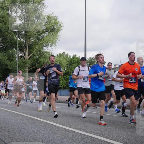 29.06.2025 - hella hamburg halbmarathon Luisa Fischer http://msf.ph/oto/8463470 29.06.2025 09:55:40 Kennedybrücke 10206, 11291, 173, 15973, 134, 1012, 1600, 51, 4933, 1512, 814, 302, 1012, 1735, 2048, 2189, 2213, 2590, 2970, 3021, 3304, 3907, 3917, 4277, 4933, 5623, 5682, 6152, 6712, 6716, 7005, 7093, 7765, 8145, 8694, 8704, 8722, 9213, 9232, 9374, 9534, 9538, 9585, 10208, 10246, 10313 meine-sportfotos.de
