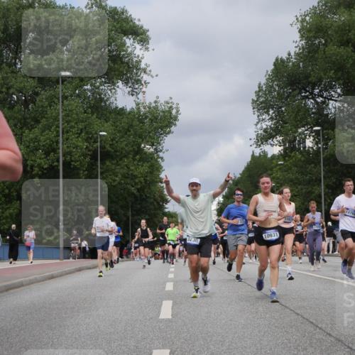 29.06.2025 - hella hamburg halbmarathon Luisa Fischer http://msf.ph/oto/8463488 29.06.2025 10:40:26 Kennedybrücke 3230, 33, 10931, 1831, 1768, 10762, 9055, 5224, 56, 1022, 1118, 1276, 2104, 2199, 2272, 2552, 3165, 3230, 3873, 4733, 5146, 5224, 5940, 6584, 7235, 8758, 9054, 9055, 10024, 10112, 10476, 10762, 10798 meine-sportfotos.de