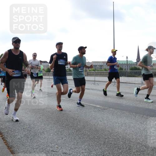 29.06.2025 - hella hamburg halbmarathon Lena Gebhardt http://msf.ph/oto/8463510 29.06.2025 09:55:00 Lombardsbrücke 6403, 6923, 5399, 15512, 1606, 1200, 1817, 1942, 2222, 2274, 2367, 2442, 2470, 2561, 2592, 2596, 2670, 2816, 2955, 3208, 3209, 3258, 4121, 4832, 5399, 5447, 5638, 5705, 5706, 5884, 6027, 6290, 6389, 6723, 6819, 6923, 6938, 6978, 6991, 7087, 7274, 7335, 7659, 7908, 8117, 8142, 8371, 8374, 8437, 8482, 8487, 8657, 8693, 8889, 8916, 8981, 9031, 9038, 9051, 9093, 9159, 9476, 9661, 9710, 9869, 9924, 9931, 11333 meine-sportfotos.de