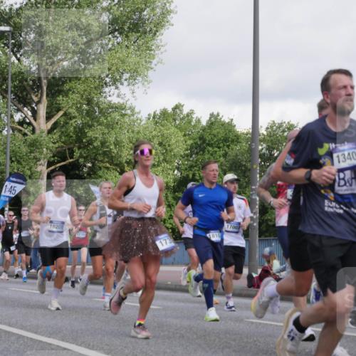 29.06.2025 - hella hamburg halbmarathon Luisa Fischer http://msf.ph/oto/8463545 29.06.2025 09:55:42 Kennedybrücke 5623, 1, 45, 19207, 10208, 12154, 173, 1810, 17007, 13402, 941, 1012, 1163, 1176, 1391, 1735, 2048, 2189, 2213, 2590, 2788, 2970, 3021, 3304, 3907, 4277, 4933, 4997, 5623, 5624, 5682, 6712, 7204, 7765, 8063, 8145, 8704, 8722, 9213, 9232, 9374, 9534, 9538, 9585, 10208, 10246, 10313 meine-sportfotos.de