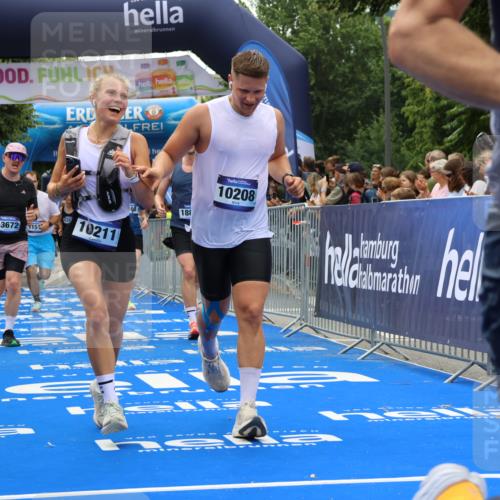 29.06.2025 - hella hamburg halbmarathon Strokosch-Dieckow http://msf.ph/oto/8463571 29.06.2025 10:47:13 Ziel 2623, 2864, 4093, 5024, 6134, 6168, 6203, 6373, 6716, 7480, 7908, 10208, 10211, 11518, 12579, 13007, 13672, 13782, 14722, 15611, 15684, 16286, 17718, 17915, 18856 meine-sportfotos.de