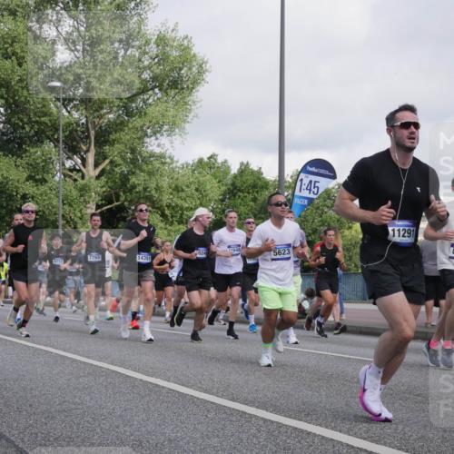 29.06.2025 - hella hamburg halbmarathon Luisa Fischer http://msf.ph/oto/8463656 29.06.2025 09:55:46 Kennedybrücke 17259, 9585, 16720, 7765, 0246, 11648, 6712, 14351, 5623, 16997, 1, 45, 11291, 8704, 1163, 1176, 1391, 1558, 2048, 2213, 2590, 2788, 4997, 5623, 5624, 6712, 7147, 7204, 7322, 7450, 7765, 8063, 8704, 8819, 9232, 9374, 9534, 9585, 10208, 10246, 10313 meine-sportfotos.de