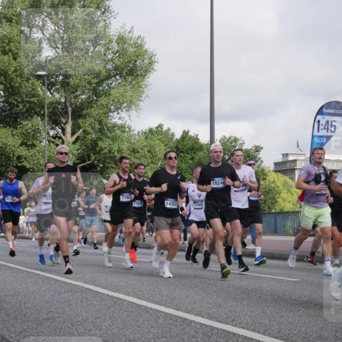 29.06.2025 - hella hamburg halbmarathon Luisa Fischer http://msf.ph/oto/8463687 29.06.2025 09:55:47 Kennedybrücke 17259, 9585, 16726, 1847, 5624, 7765, 17835, 14351, 17893, 10246, 997, 1, 45, 5623, 1163, 1176, 1391, 1558, 2213, 2788, 4997, 5623, 5624, 6712, 7147, 7204, 7322, 7450, 7765, 8063, 8704, 8819, 9232, 9374, 9534, 9585, 10208, 10246 meine-sportfotos.de