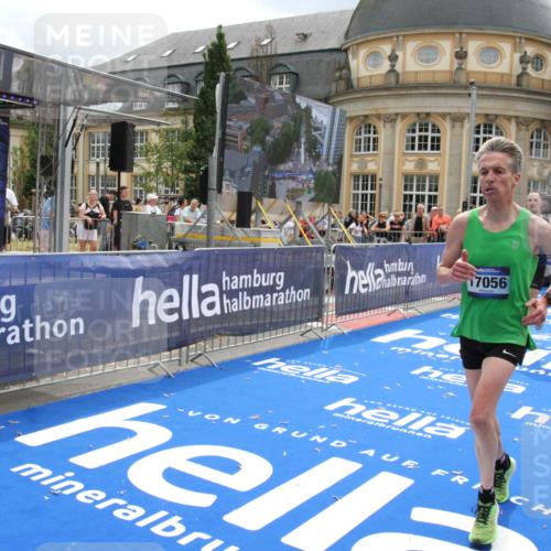 29.06.2025 - hella hamburg halbmarathon Michael Strokosch http://msf.ph/oto/8463702 29.06.2025 10:33:31 Ziel 4602, 8956, 15326, 16931, 17056, 17489, 18731 meine-sportfotos.de