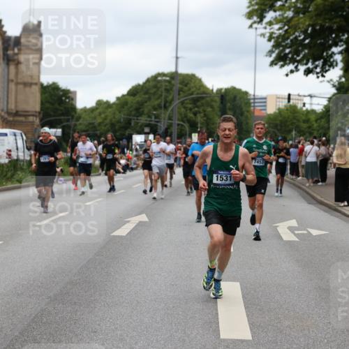 29.06.2025 - hella hamburg halbmarathon Yannick Fuchs http://msf.ph/oto/8463731 29.06.2025 10:56:58 20KM 1114, 1126, 1194, 1420, 1427, 1531, 1851, 1881, 2447, 2582, 2683, 2911, 3001, 3182, 3248, 3625, 3740, 4389, 4511, 4538, 4665, 5058, 5511, 5653, 5708, 5763, 6142, 6311, 6602, 6966, 7453, 8068, 8176, 8478, 8721, 9306, 9554, 11310, 11402, 12004, 12008, 12571, 12836, 12978, 13739, 13874, 13939, 14348, 14677, 14917, 16371, 16420, 16540, 17045, 17096, 17119, 17142, 17818, 18359, 18382, 18530, 18999, 19241 meine-sportfotos.de