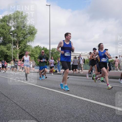 29.06.2025 - hella hamburg halbmarathon Luisa Fischer http://msf.ph/oto/8463790 29.06.2025 09:55:53 Kennedybrücke 11094, 9819, 17259, 7204, 562320, 1163, 1176, 1391, 1558, 1759, 2365, 2402, 2788, 3146, 4091, 4997, 5624, 5692, 6081, 7147, 7204, 7322, 7450, 8063, 8819, 9544, 9794 meine-sportfotos.de