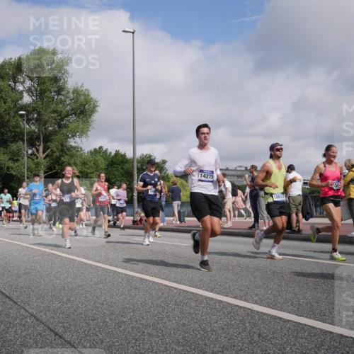 29.06.2025 - hella hamburg halbmarathon Luisa Fischer http://msf.ph/oto/8463902 29.06.2025 09:55:57 Kennedybrücke 3146, 6081, 188, 14275, 150, 18631, 1558, 1759, 2234, 2365, 2402, 2623, 3146, 4091, 4310, 4553, 5022, 5692, 6081, 6375, 6460, 7322, 7450, 9303, 9305, 9544, 9794 meine-sportfotos.de