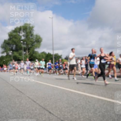 29.06.2025 - hella hamburg halbmarathon Luisa Fischer http://msf.ph/oto/8464023 29.06.2025 09:56:02 Kennedybrücke 1759, 2234, 2365, 2402, 2623, 3146, 3186, 4091, 4310, 4553, 5022, 5692, 6071, 6081, 6203, 6375, 6460, 7448, 9303, 9305, 9544 meine-sportfotos.de