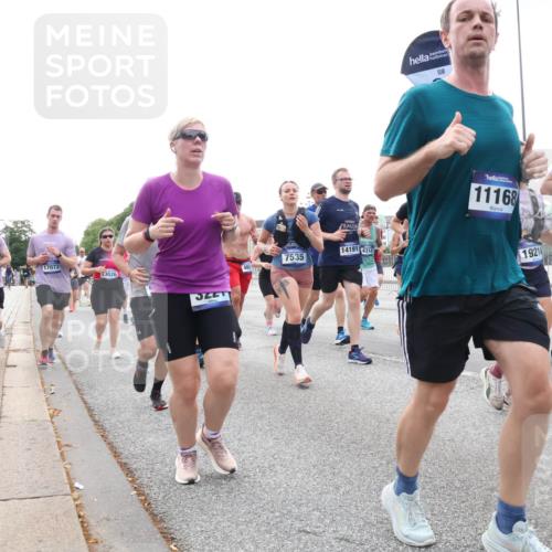 29.06.2025 - hella hamburg halbmarathon Lena Gebhardt http://msf.ph/oto/8464026 29.06.2025 10:32:16 Lombardsbrücke 17073, 17072, 13026, 460, 7535, 14191, 4314, 11168, 19214, 6218, 1213, 1199, 1311, 1640, 1987, 2349, 2384, 2672, 2943, 3022, 3221, 3239, 3358, 3365, 3653, 3707, 3751, 3752, 3778, 3822, 4314, 4365, 4605, 4857, 4877, 4924, 5156, 5496, 5601, 5658, 5743, 5783, 5871, 5941, 6218, 6228, 6252, 6312, 6315, 6718, 6727, 7135, 7239, 7295, 7344, 7468, 7535, 7570, 7695, 7702, 7789, 7816, 7898, 8124, 8127, 8175, 8303, 8538, 8625, 8787, 8840, 8914, 8993, 9125, 9206, 10002 meine-sportfotos.de