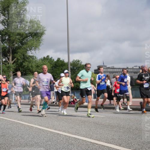 29.06.2025 - hella hamburg halbmarathon Luisa Fischer http://msf.ph/oto/8464066 29.06.2025 09:56:03 Kennedybrücke 2234, 1672, 13690, 1268, 2623, 93, 2365, 1759, 2234, 2365, 2402, 2623, 3004, 3186, 4091, 4310, 4553, 5022, 5692, 6071, 6081, 6203, 6375, 6460, 7448, 9126, 9303, 9305, 9544 meine-sportfotos.de