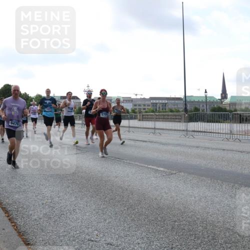 29.06.2025 - hella hamburg halbmarathon Lena Gebhardt http://msf.ph/oto/8464075 29.06.2025 09:55:03 Lombardsbrücke 9476, 15871, 174, 5705, 1200, 1683, 1696, 1817, 1942, 2207, 2222, 2274, 2287, 2367, 2411, 2592, 2596, 2670, 2816, 2955, 3208, 3209, 3258, 3435, 3747, 4093, 4121, 4189, 4832, 5102, 5399, 5447, 5638, 5705, 5884, 6027, 6158, 6290, 6389, 6662, 6723, 6836, 6923, 6938, 6978, 6991, 7052, 7087, 7335, 7659, 7908, 8117, 8371, 8437, 8482, 8487, 8657, 8693, 8889, 8916, 8981, 9031, 9038, 9051, 9093, 9159, 9476, 9661, 9710, 9869, 9924, 9931, 11333 meine-sportfotos.de